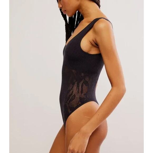 FREE PEOPLE Cutout Plunge Textured Lace Bodysuit Black M/L NEW - Picture 4 of 14